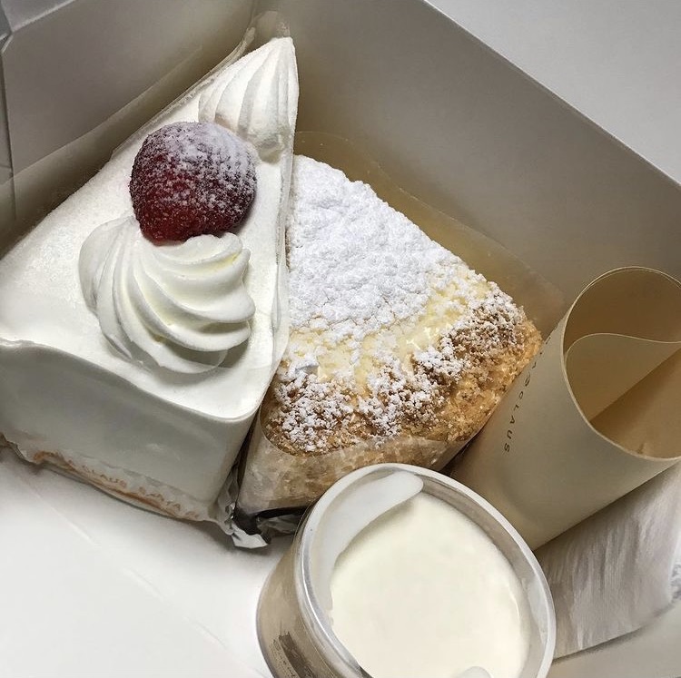 まちの手作りケーキ屋さん　サンタクロース イメージ
